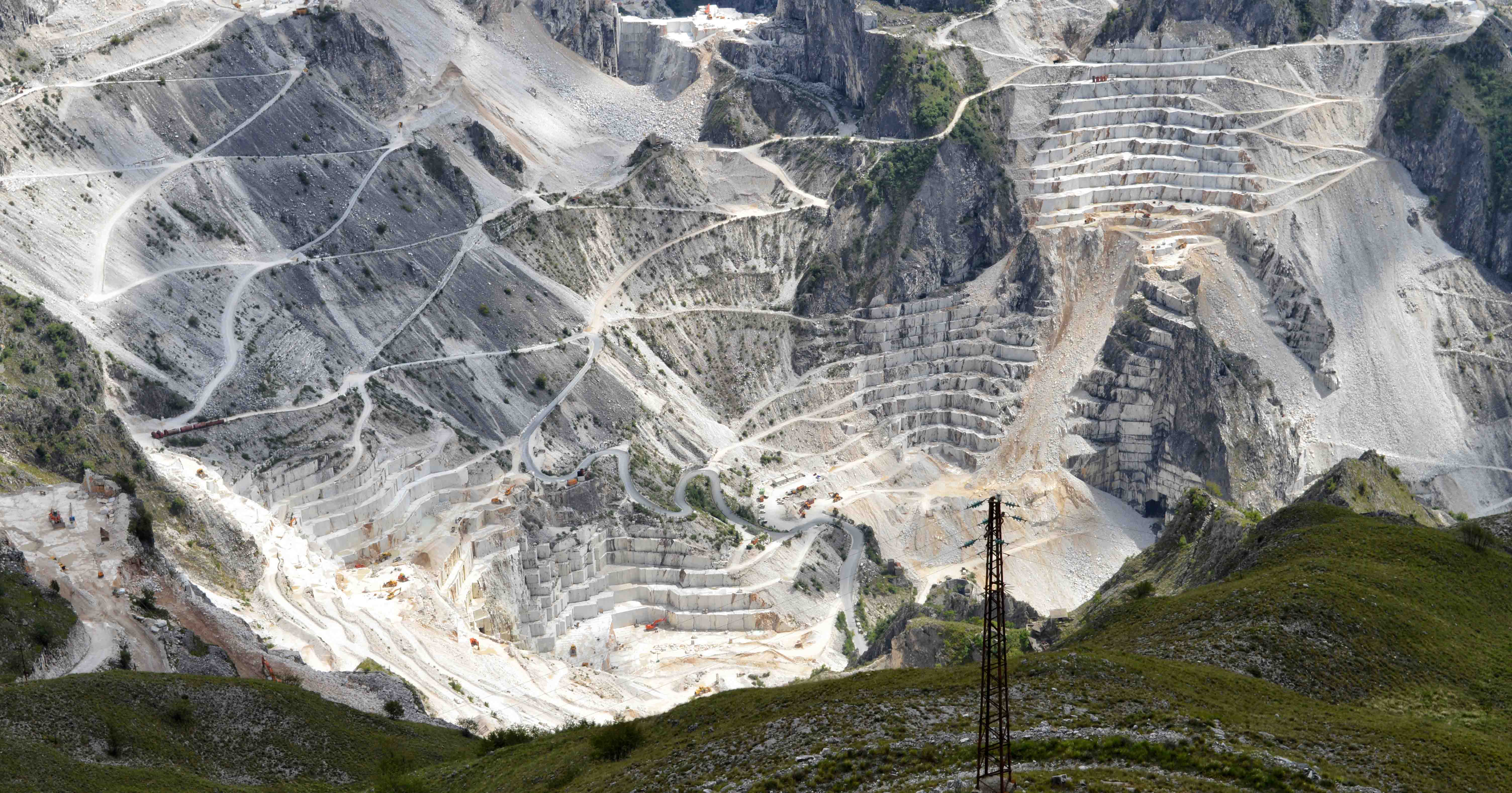 carrara quarry tour